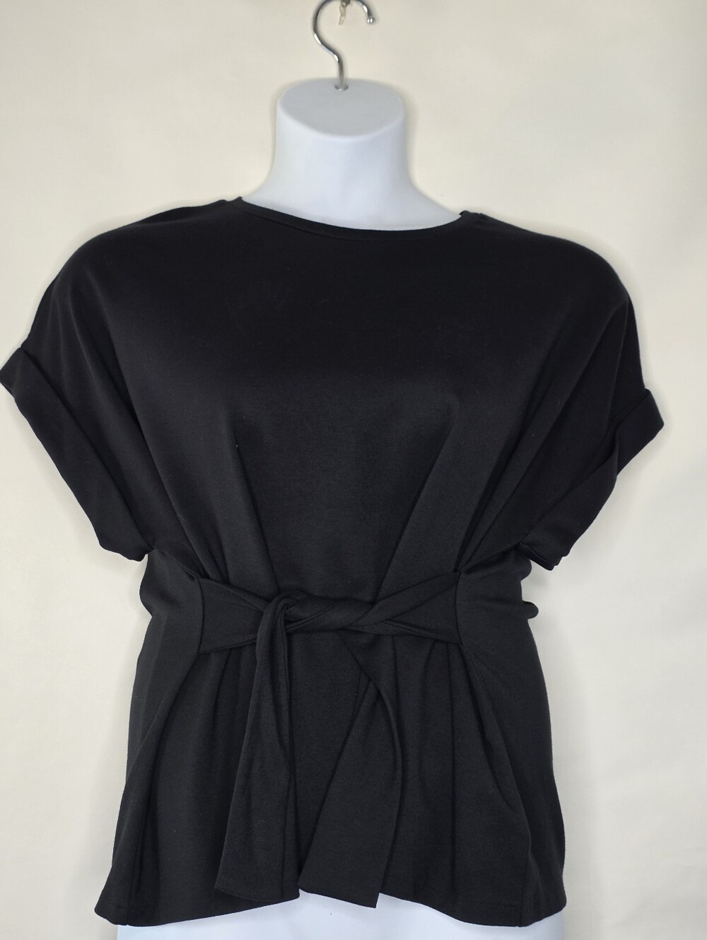 Express Tie Waist Short Sleeve Black Top NEW Size L‎ Pullover Stretch Office